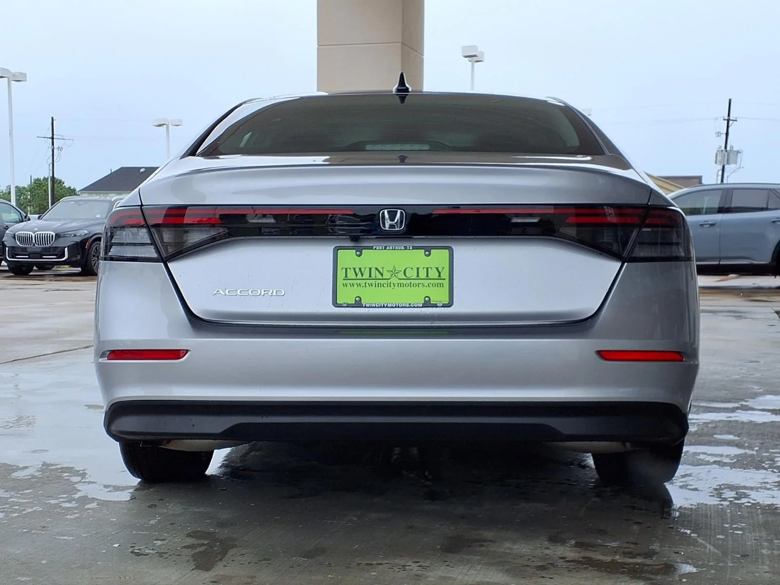New 2026 Silver Honda SE image 4