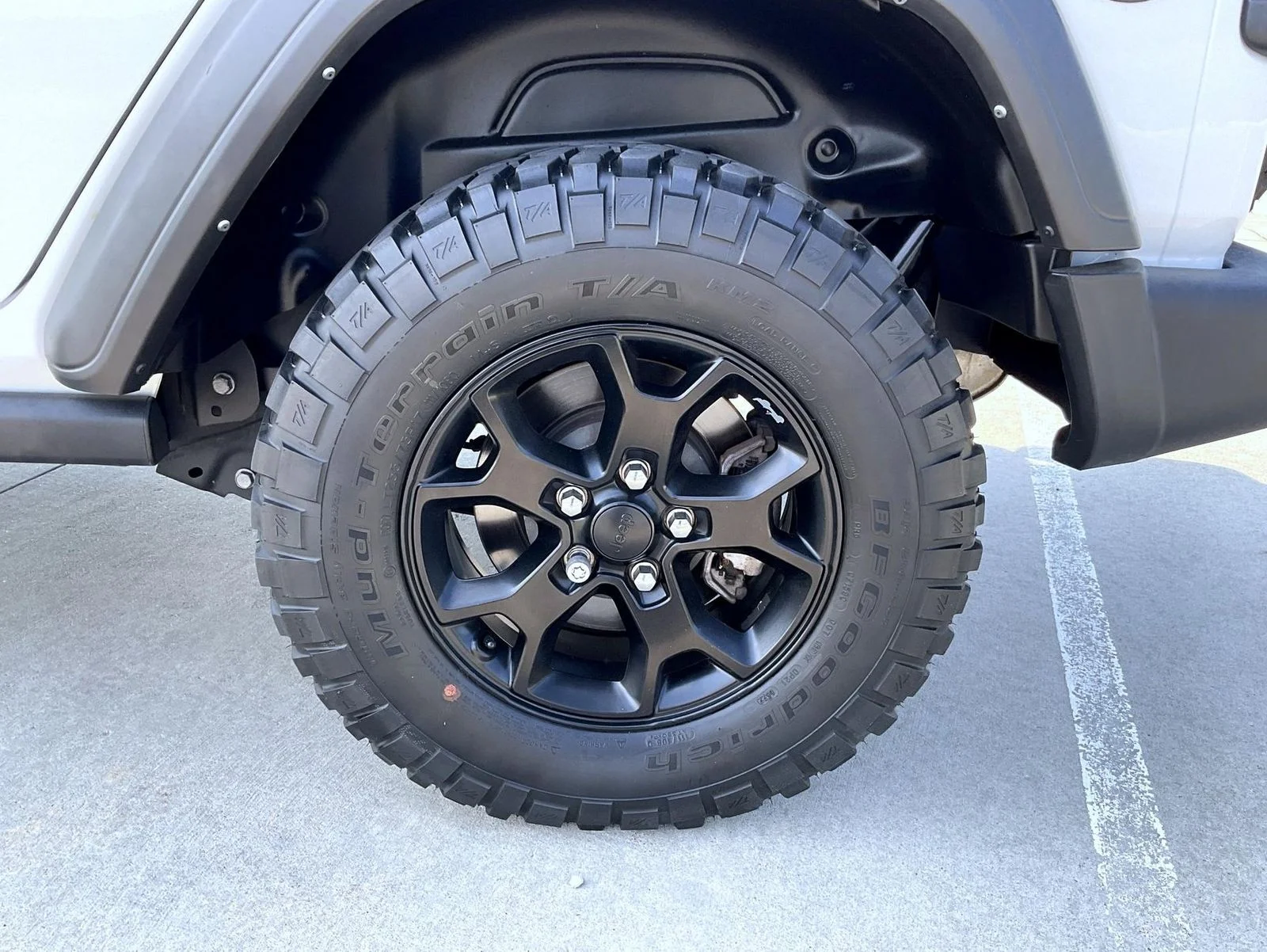 Used 2022 White Jeep Unlimited Willys image 22