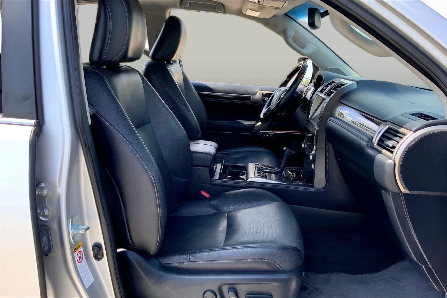 Used 2015 Silver Lining Metallic Lexus  image 9