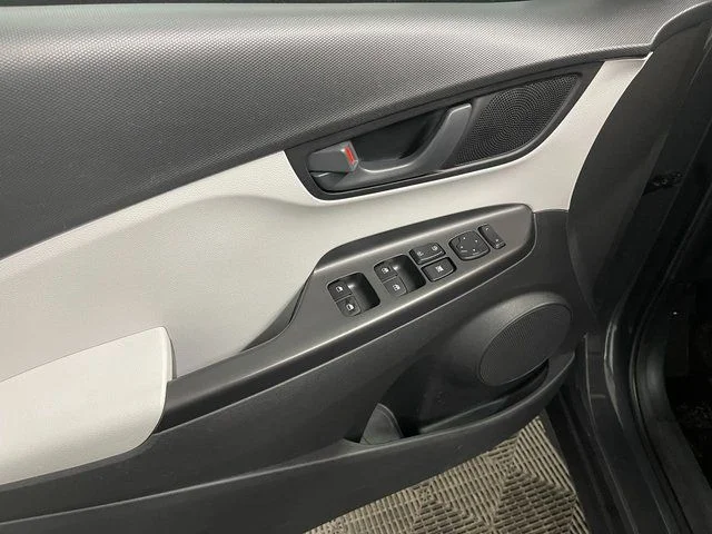 Used 2023 Gray Hyundai SEL image 33