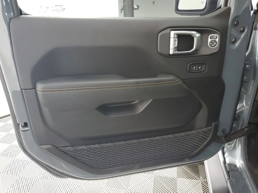 2025 Jeep Wrangler 4-Door Rubicon 392 Final Edition - Photo 29