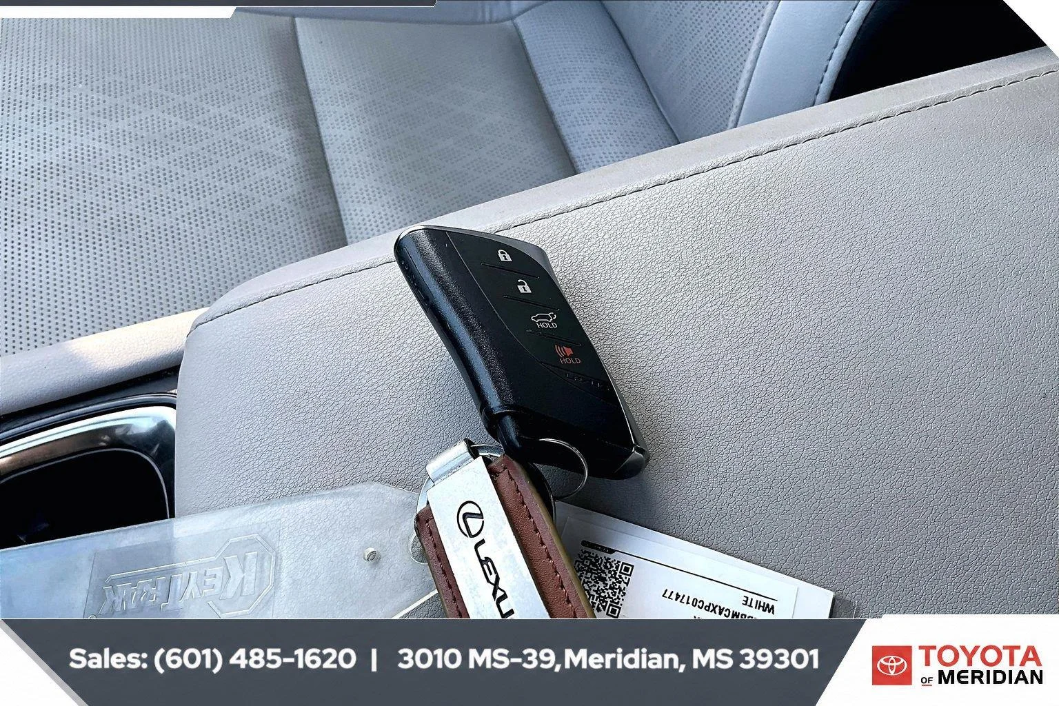 Used 2023 Eminent White Pearl Lexus RX 350h Premium Plus image 9