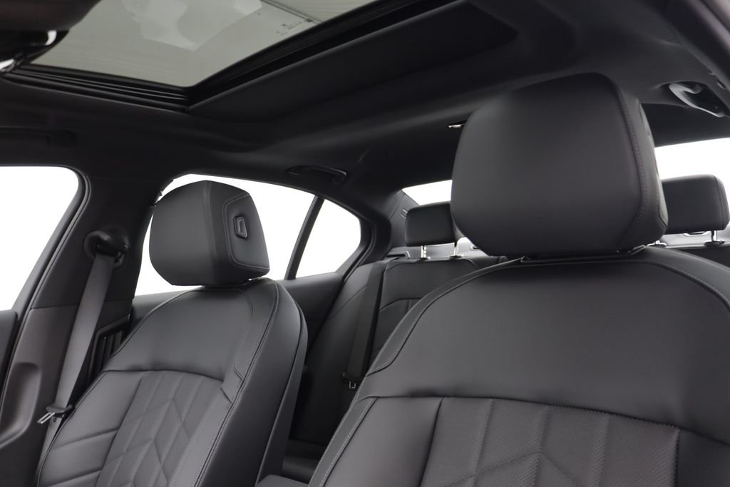 New 2027 Black Sapphire Metallic BMW 530i xDrive image 14