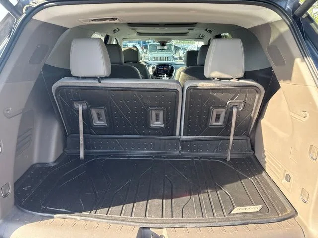 Used 2020 Gray Chevrolet Premier image 7