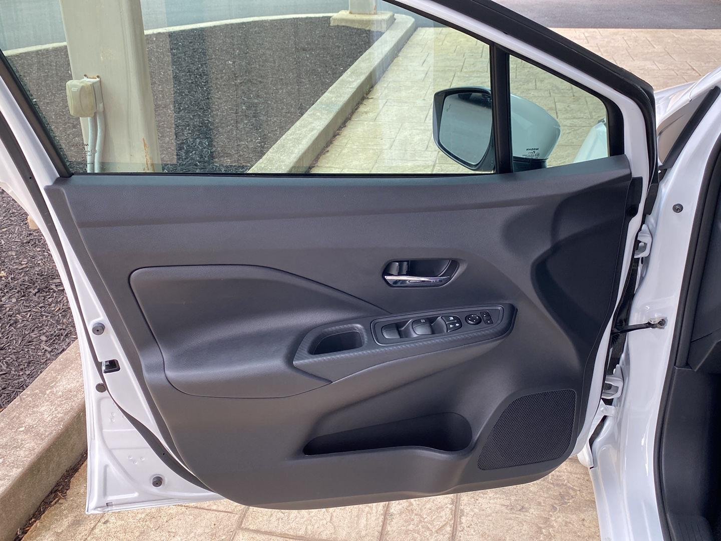 Certified Used 2025 Aspen White Tricoat Nissan SV image 20