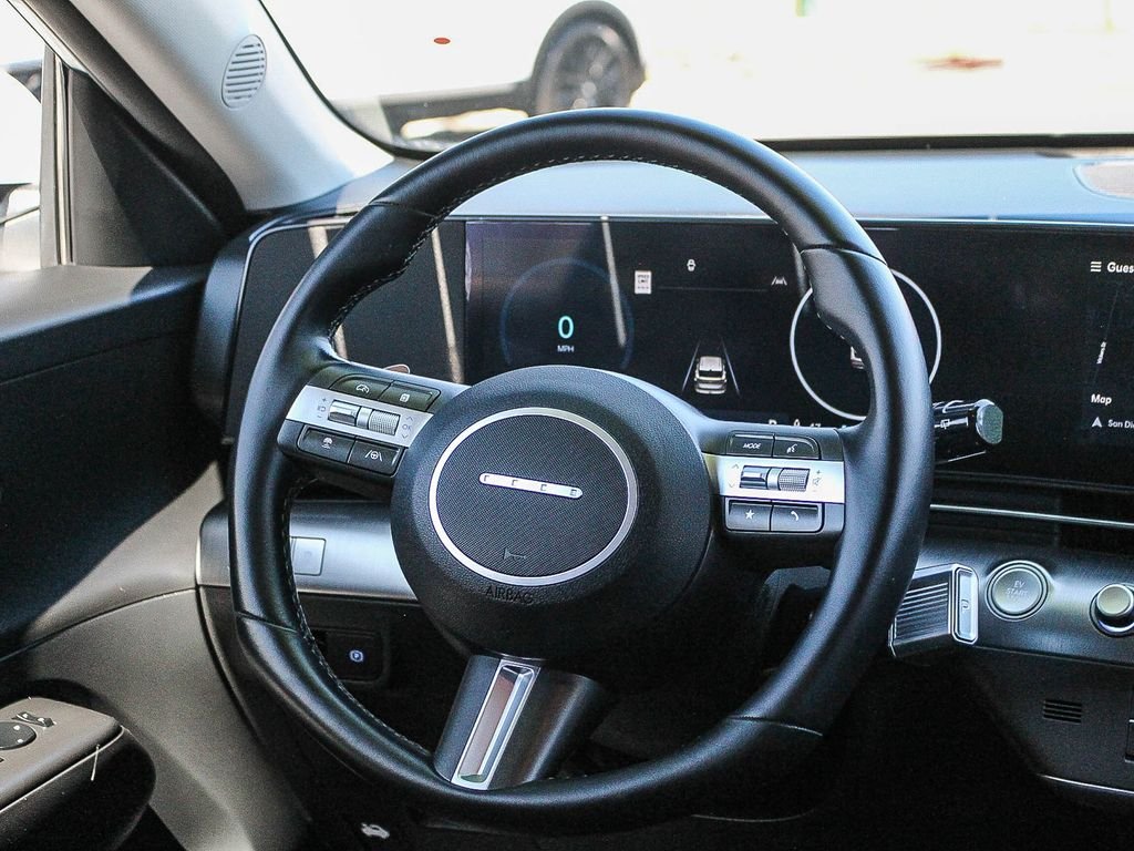 Used 2024 White Hyundai SEL image 16