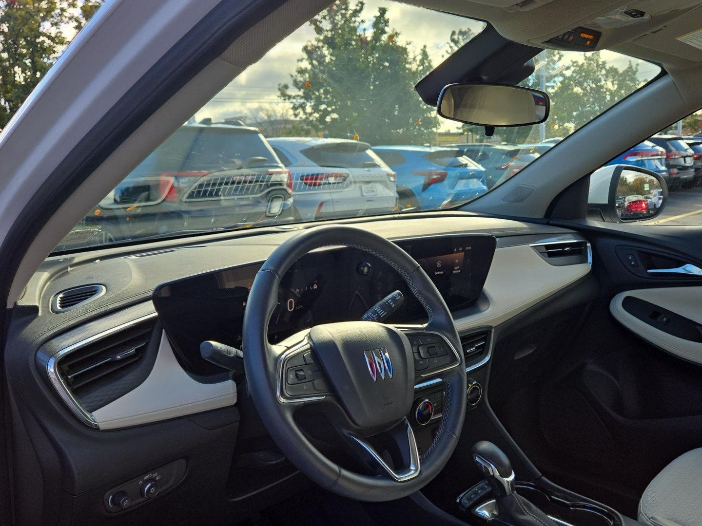 Used 2024 Summit White Buick Preferred image 3