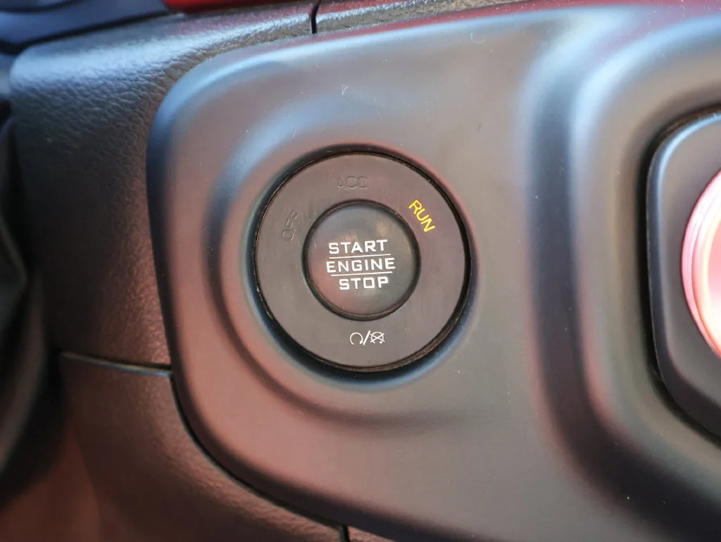 Used 2019 Granite Crystal Clearcoat Metallic Jeep Rubicon image 26
