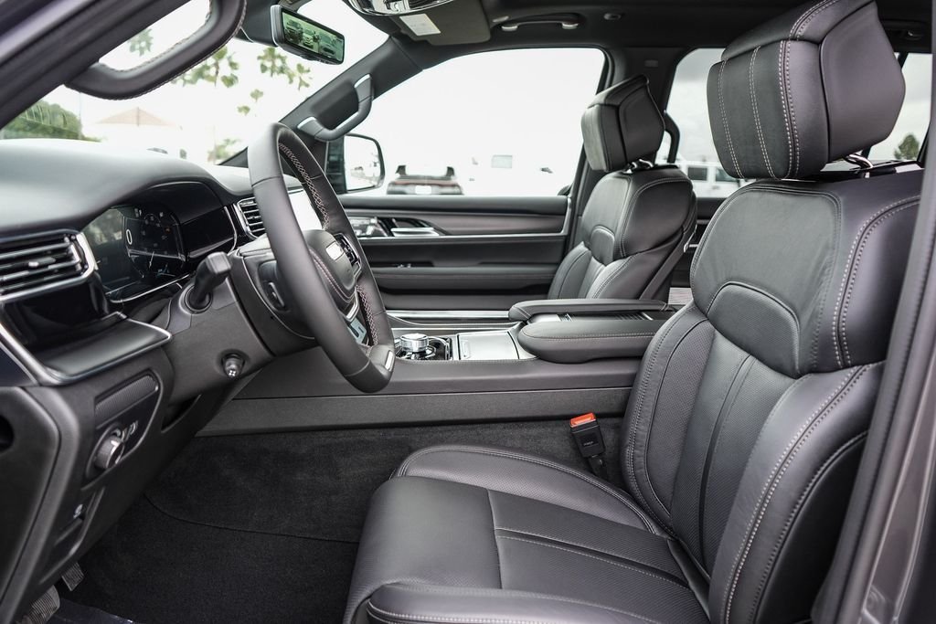 New 2026 Gray Metallic Jeep Summit Obsidian image 19