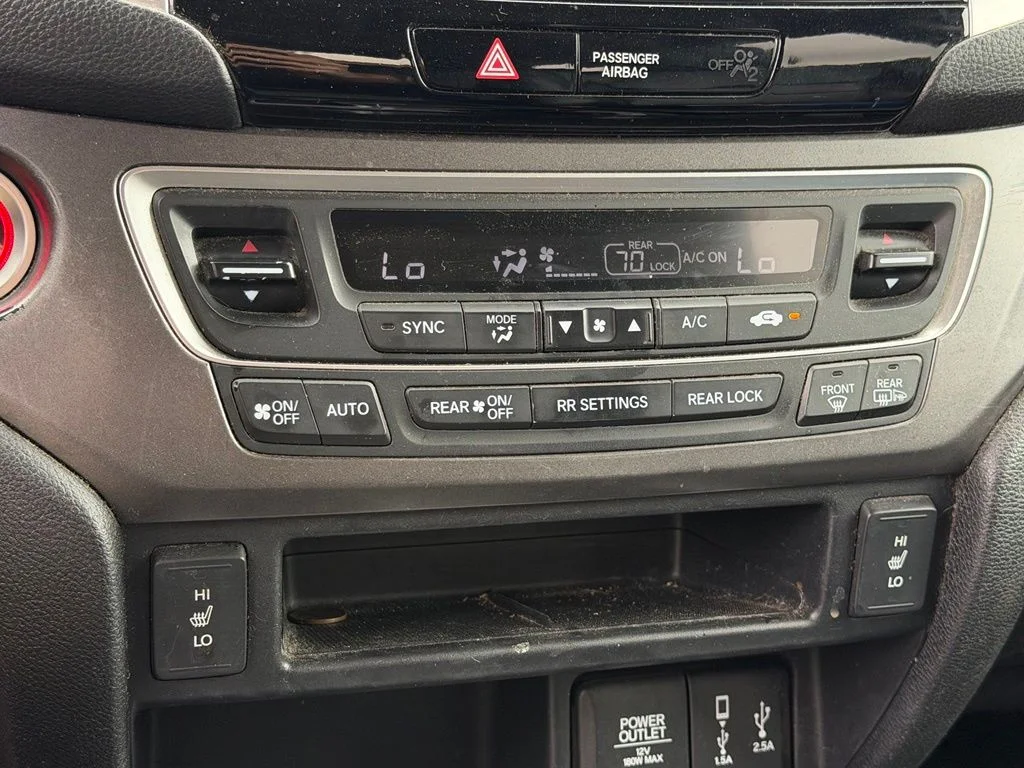 Used 2018  Honda EX-L image 23