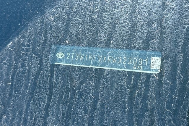 Used 2024 Silver Toyota XLE image 5