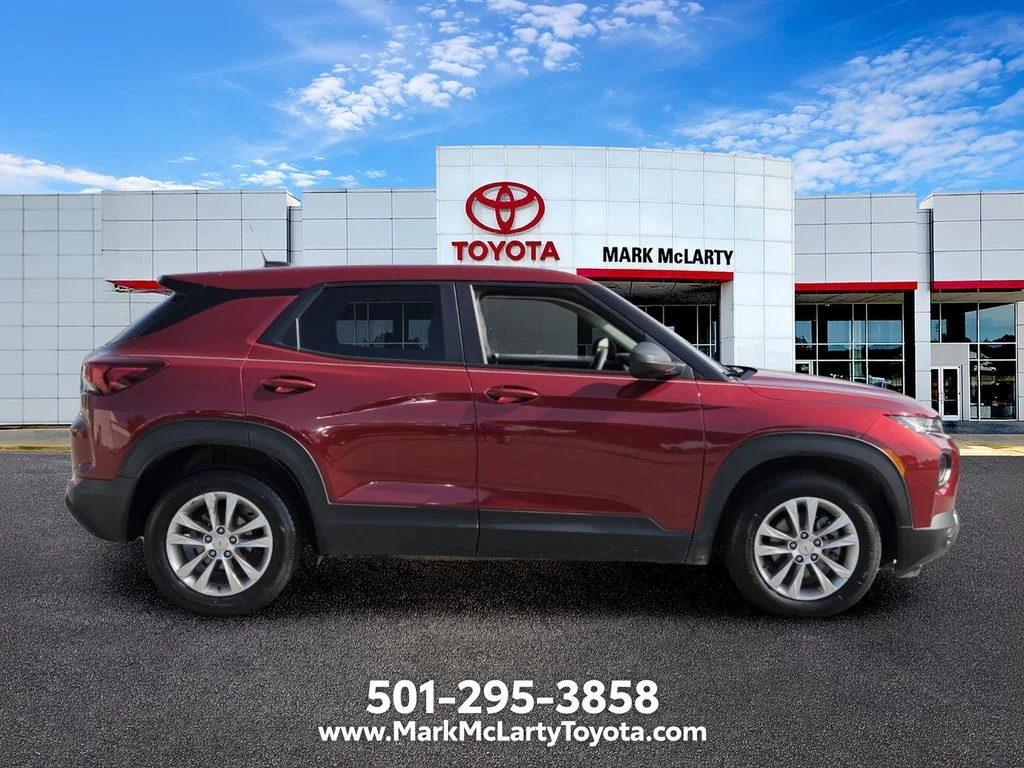 Used 2022 Red Chevrolet LS image 6