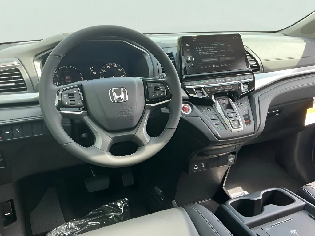Used 2026 White Honda EX-L image 25