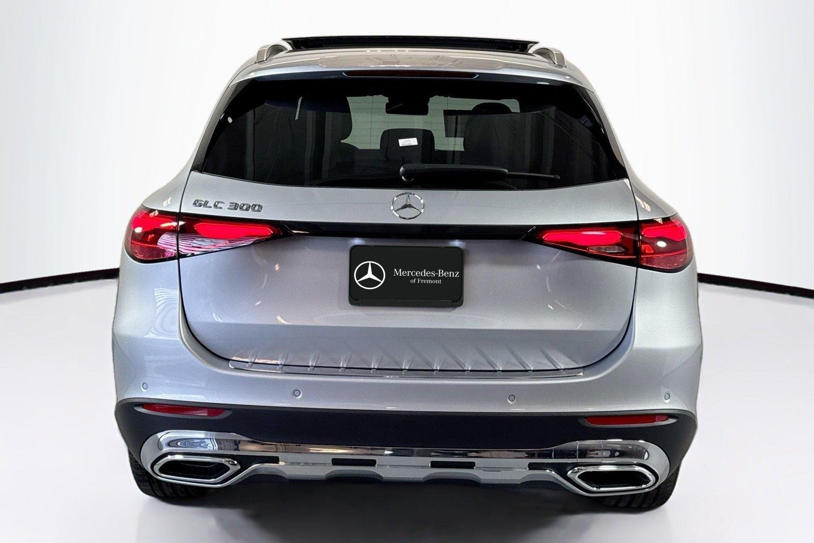 New 2026 Cirrus Silver Metallic Mercedes-Benz GLC 300 image 6