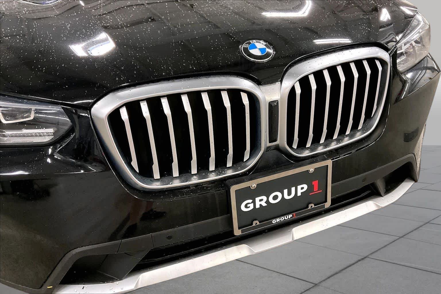 Used 2022 Jet Black BMW xDrive30i image 30