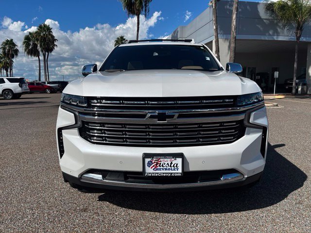 Used 2023 IRIDESCENT PEARL TRICOAT Chevrolet Premier image 2