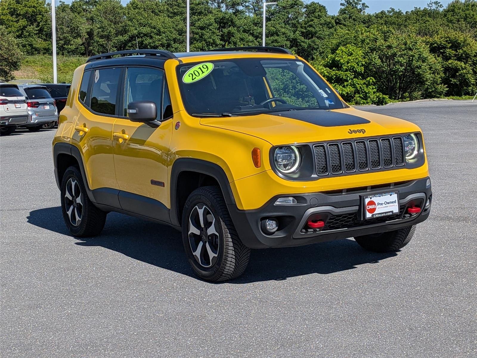 Used 2019 Solar Yellow Clearcoat Jeep Trailhawk image 3