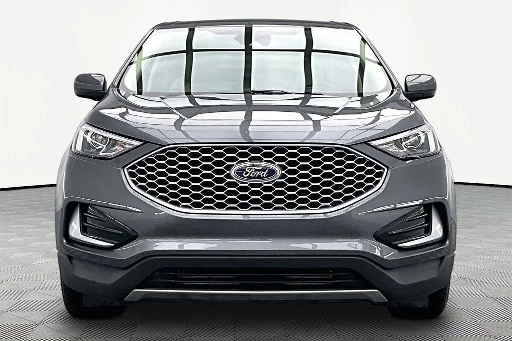 Certified Used 2024 Gray Metallic Ford SEL image 3