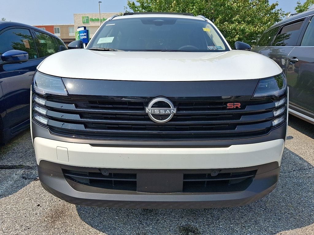 Used 2026 White Nissan SR image 2