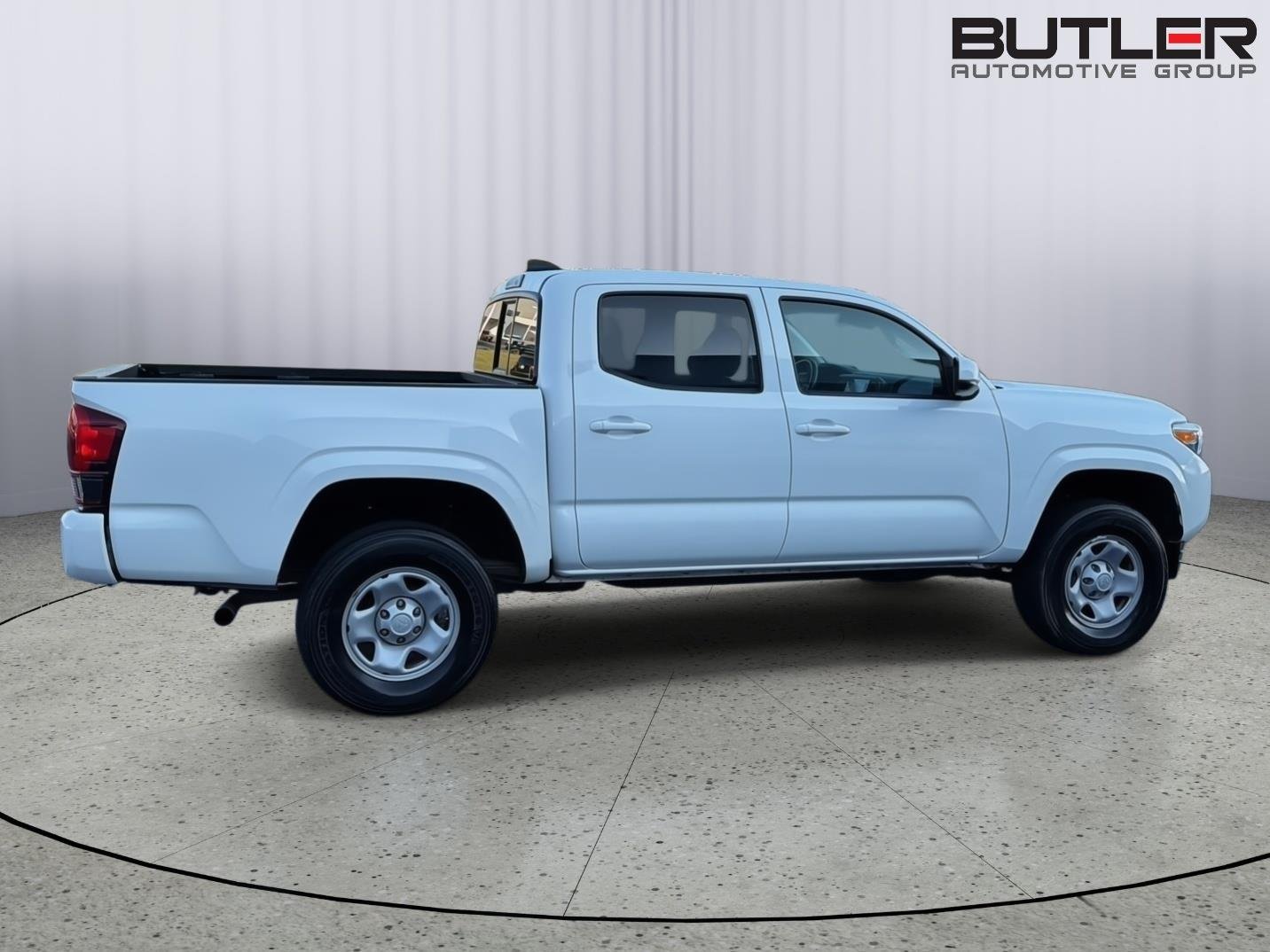 Used 2023 Ice Cap Toyota SR V6 image 7