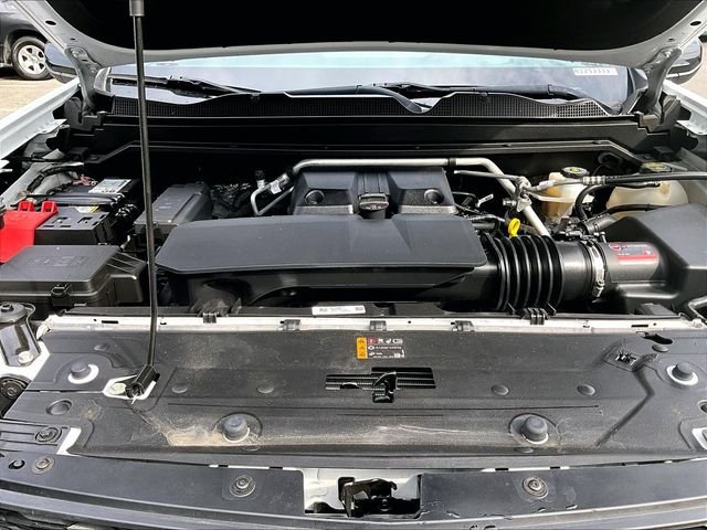 Used 2024 White Chevrolet ZR2 image 10