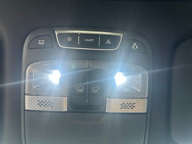 Used 2022 Black Kia SX image 21