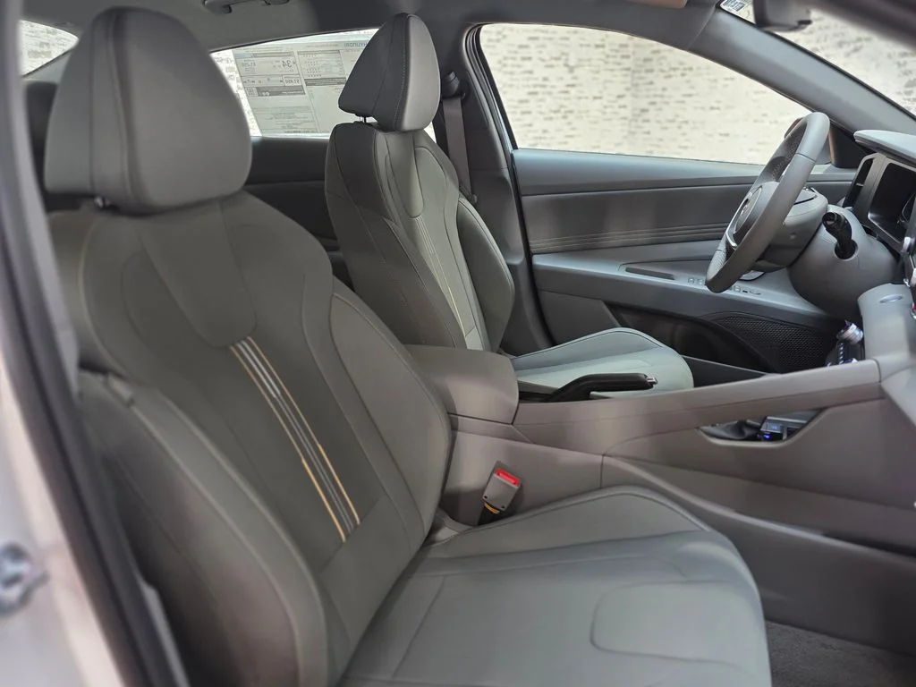 New 2026 Serenity White Pearl Hyundai SEL Sport image 10