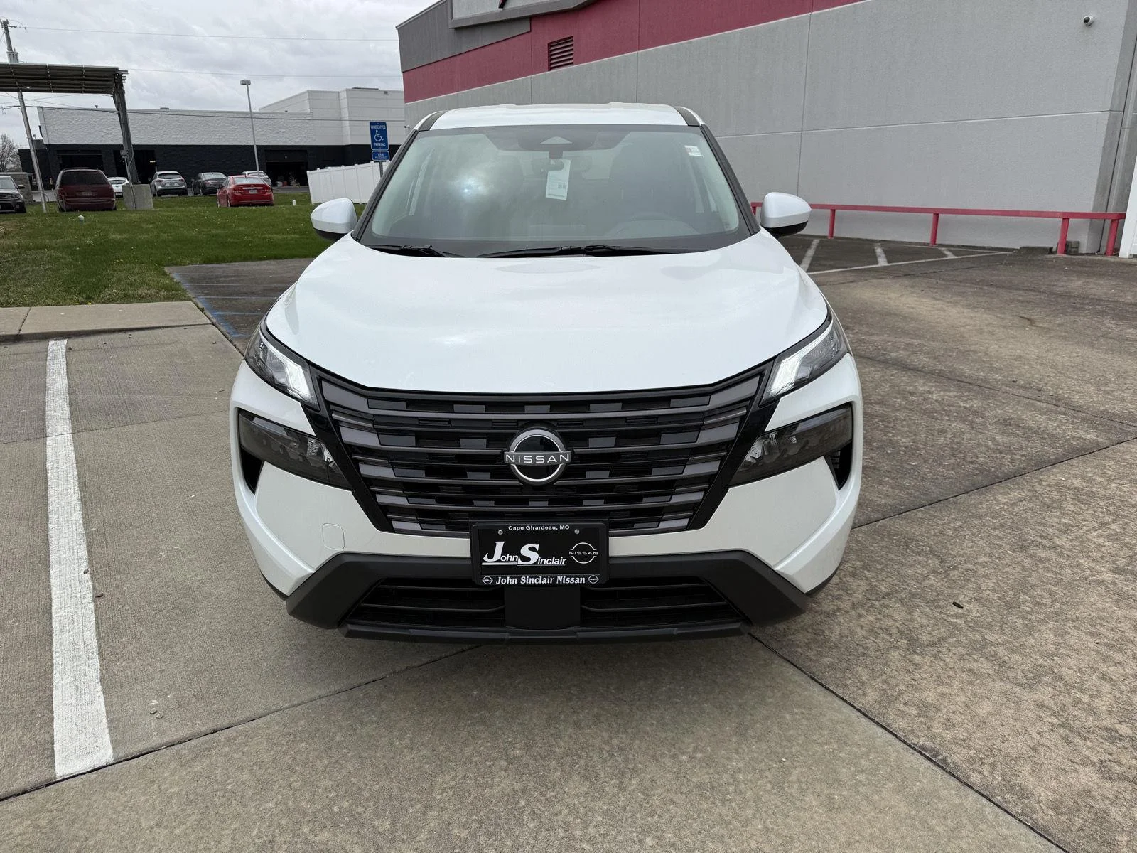 New 2026 Everest White Pearl Tricoat Nissan SV image 2