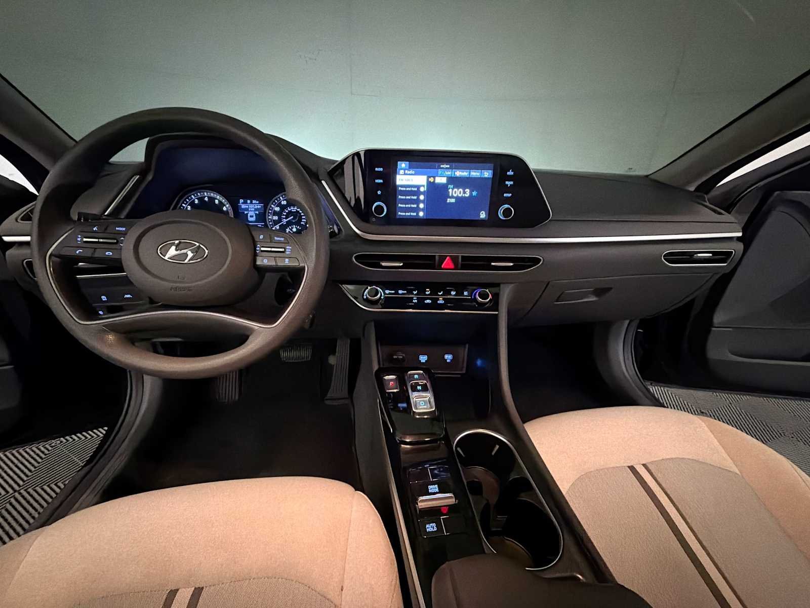 2020 Hyundai Sonata SE - Photo 14