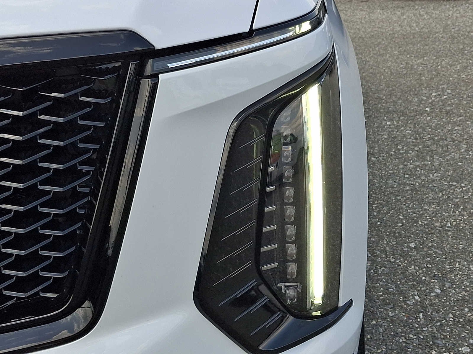 Used 2026 Vibrant White Tricoat Cadillac 4WD Platinum Sport image 9