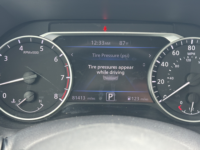 Used 2023 White Nissan SV image 21