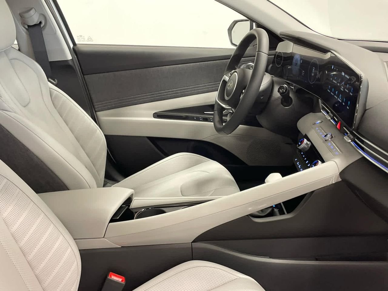 New 2026 Serenity White Hyundai Limited image 33