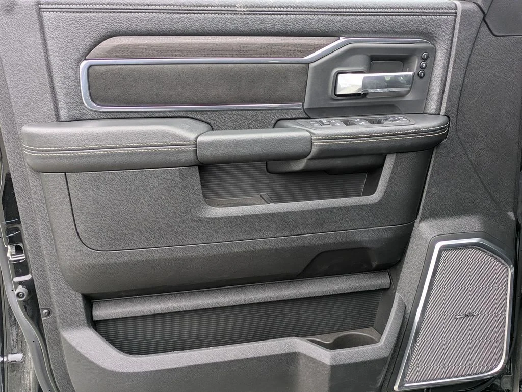 2025 RAM Ram 2500 Pickup Laramie - Photo 10