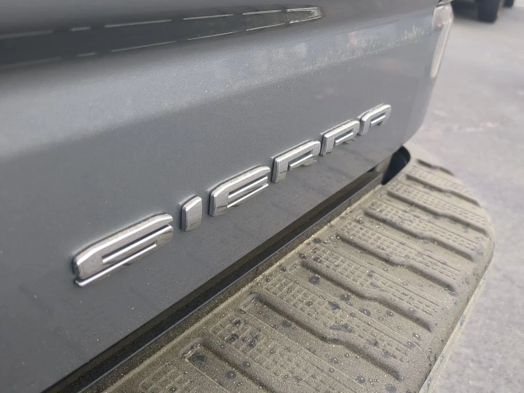 Used 2024 Sterling Metallic GMC Denali image 31
