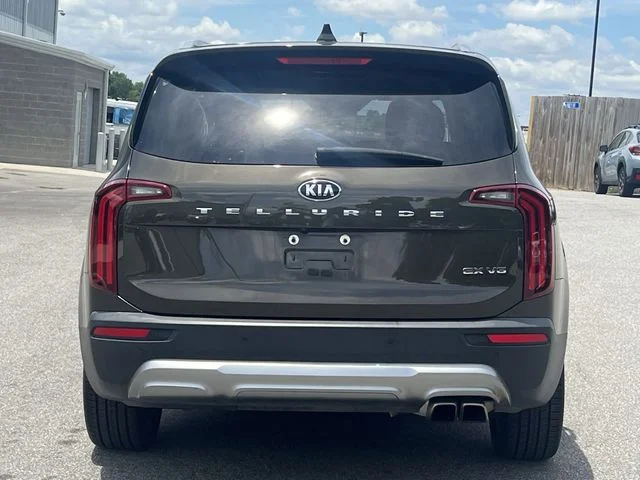 Used 2021 Green Kia EX image 12