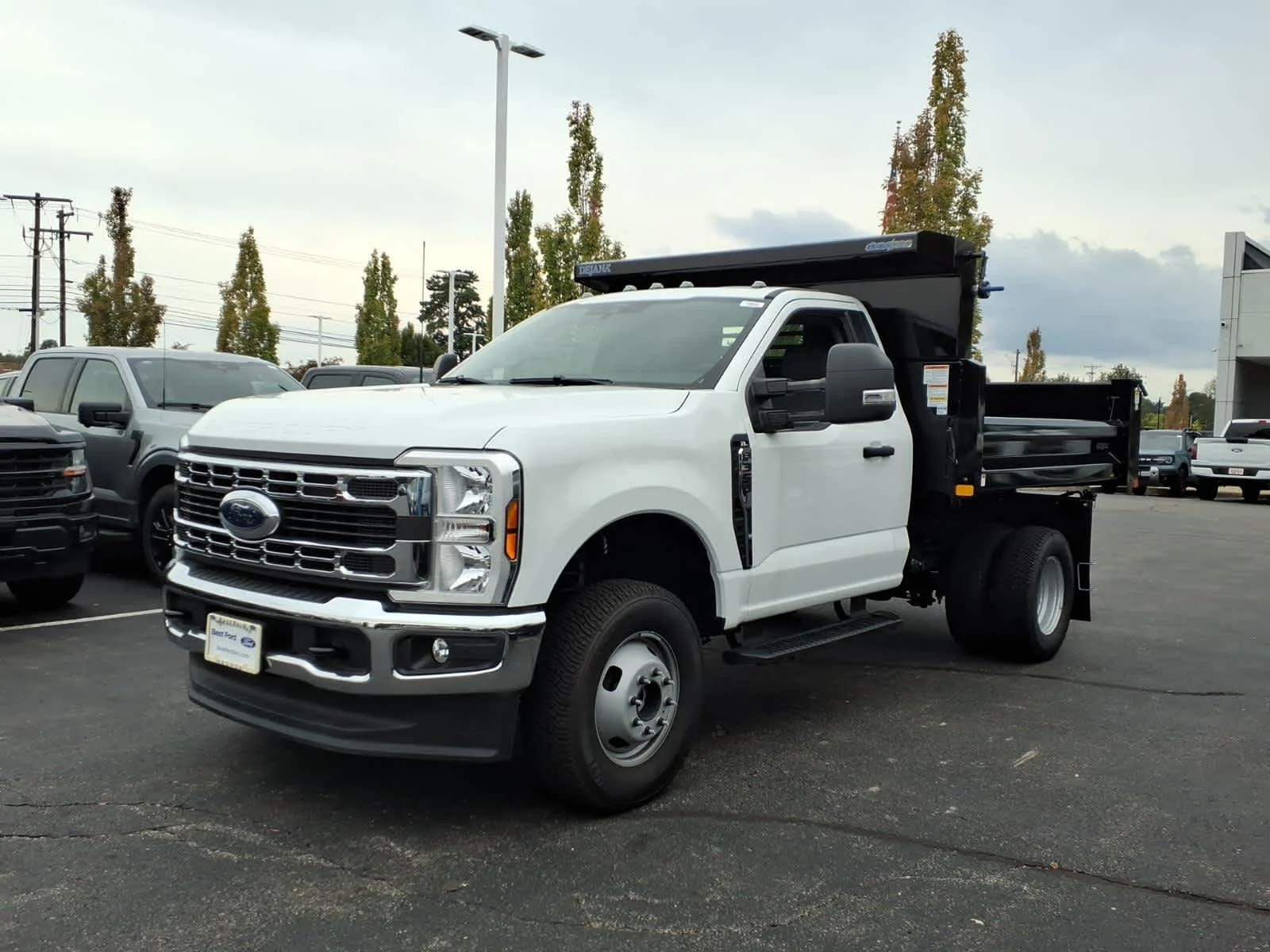 2026 Ford F-350 Super Duty Chassis Cab XL - Photo 23
