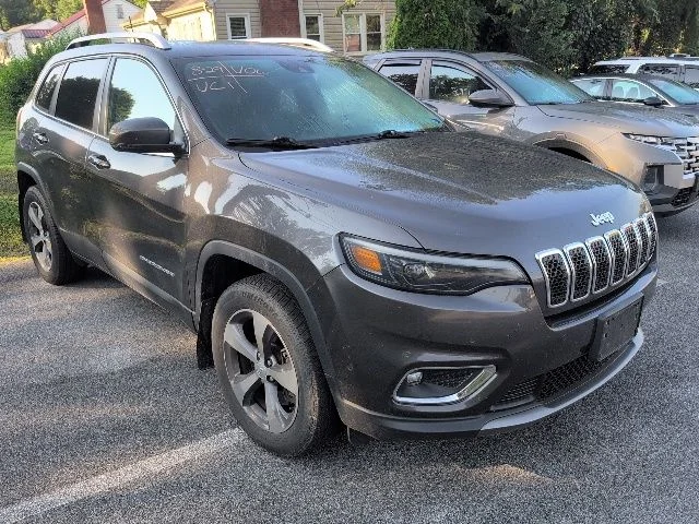 Used 2019 Gray Jeep Limited image 1