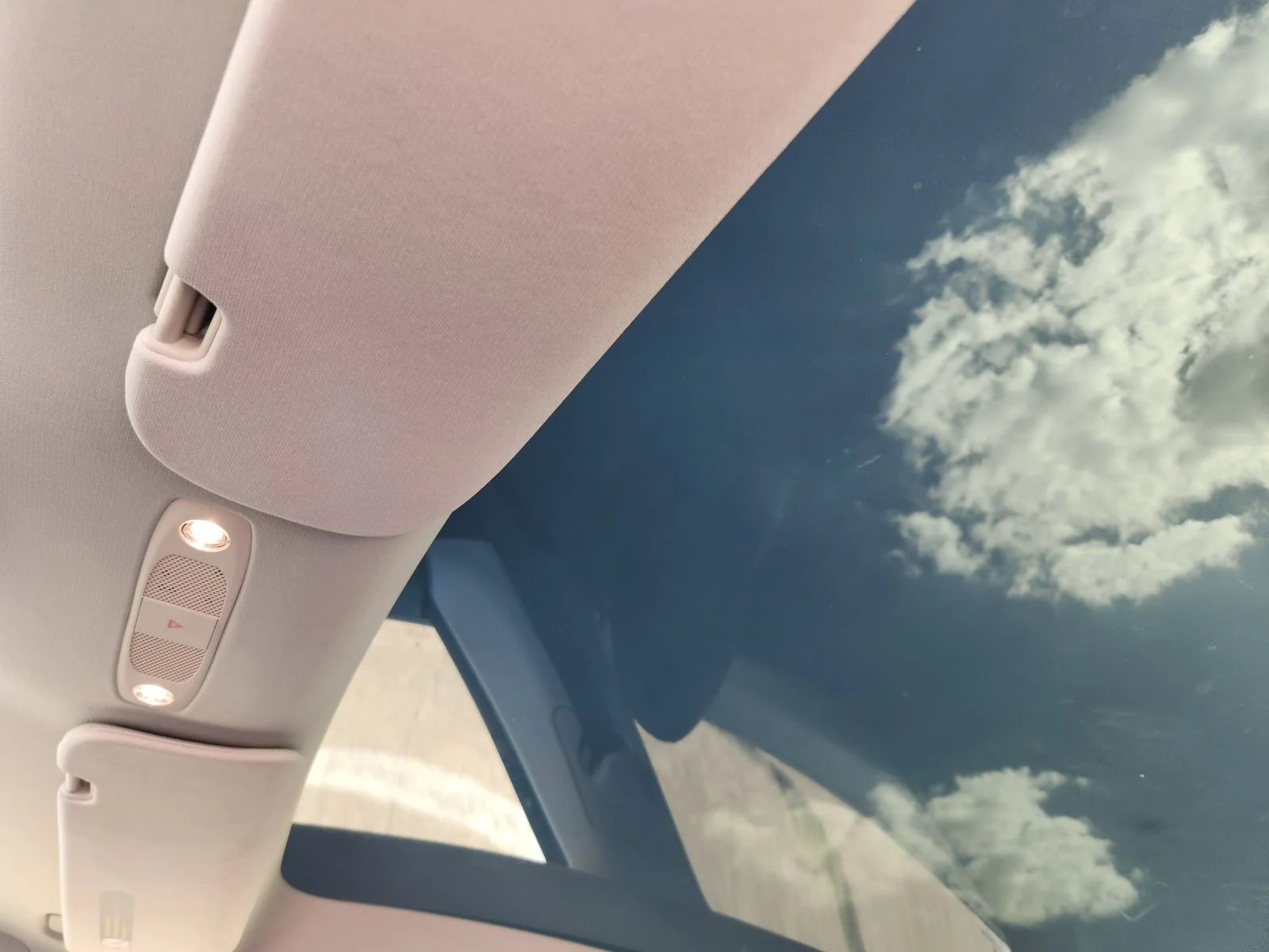 Used 2023 White Tesla Long Range image 24