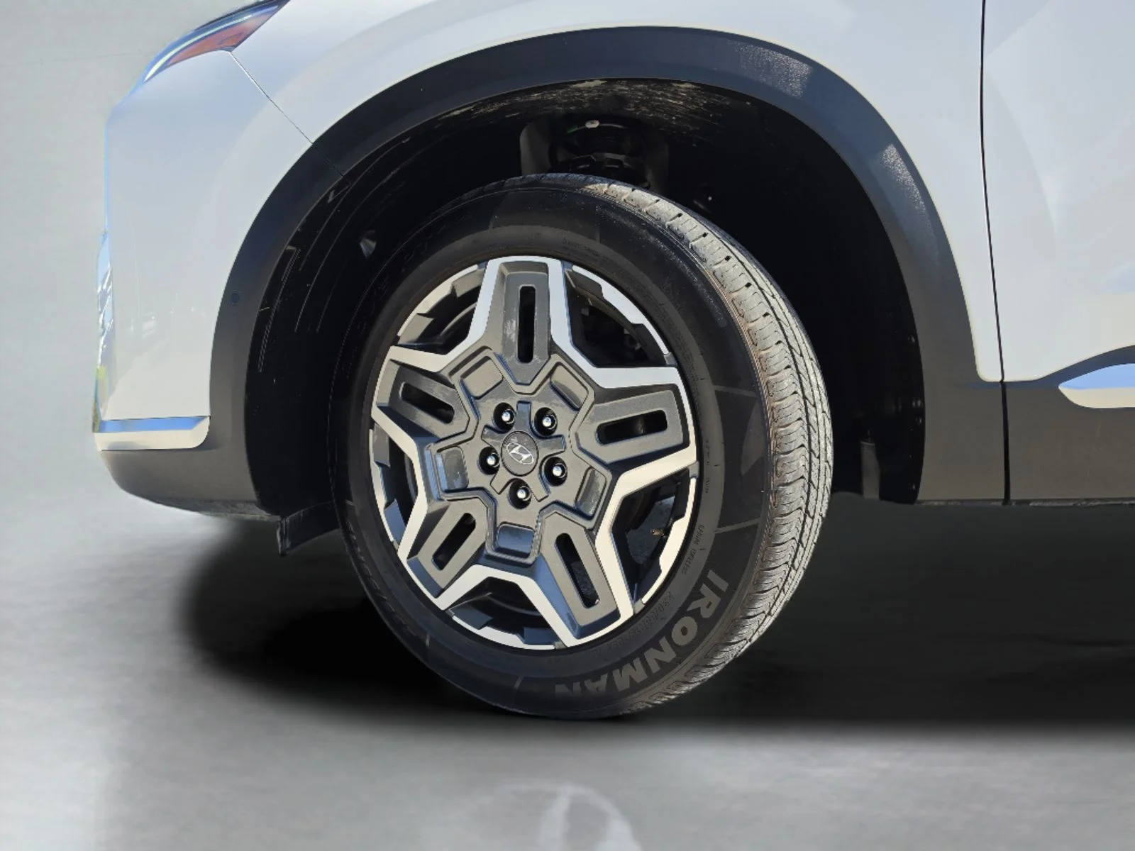 Used 2023 White Hyundai Limited image 41
