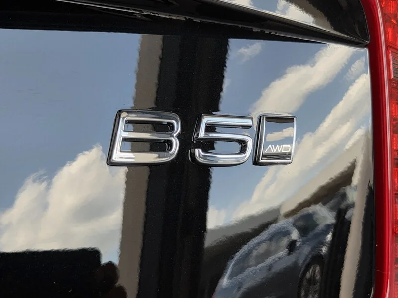 Used 2025 Onyx Black Metallic VOLVO B5 AWD PLUS 7-SEATER image 19