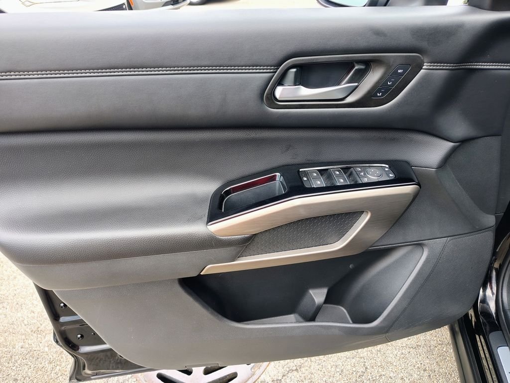 2024 Nissan Pathfinder Platinum - Photo 22
