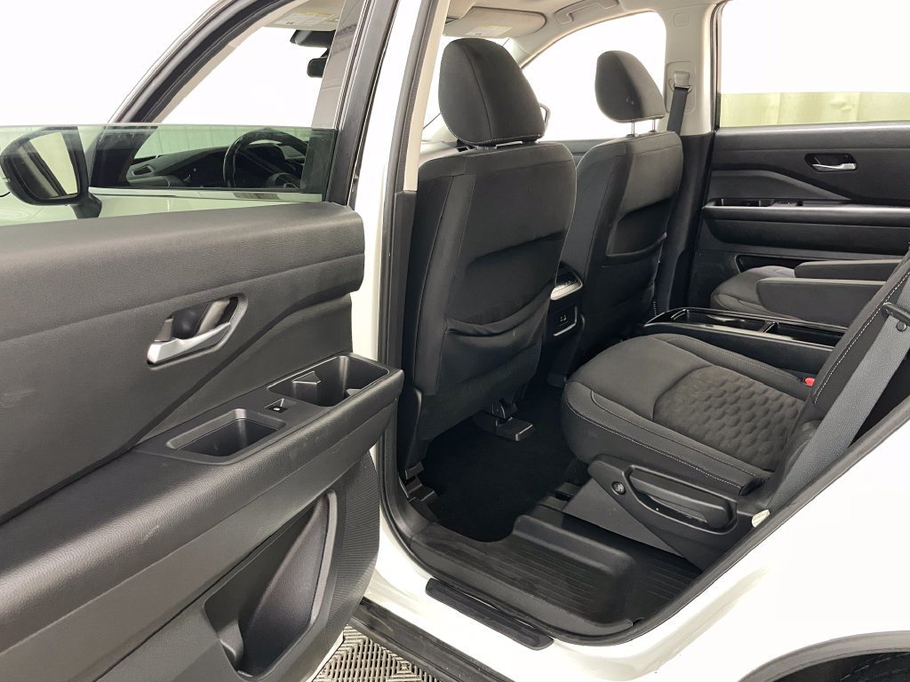 2022 Nissan Pathfinder SV - Photo 44