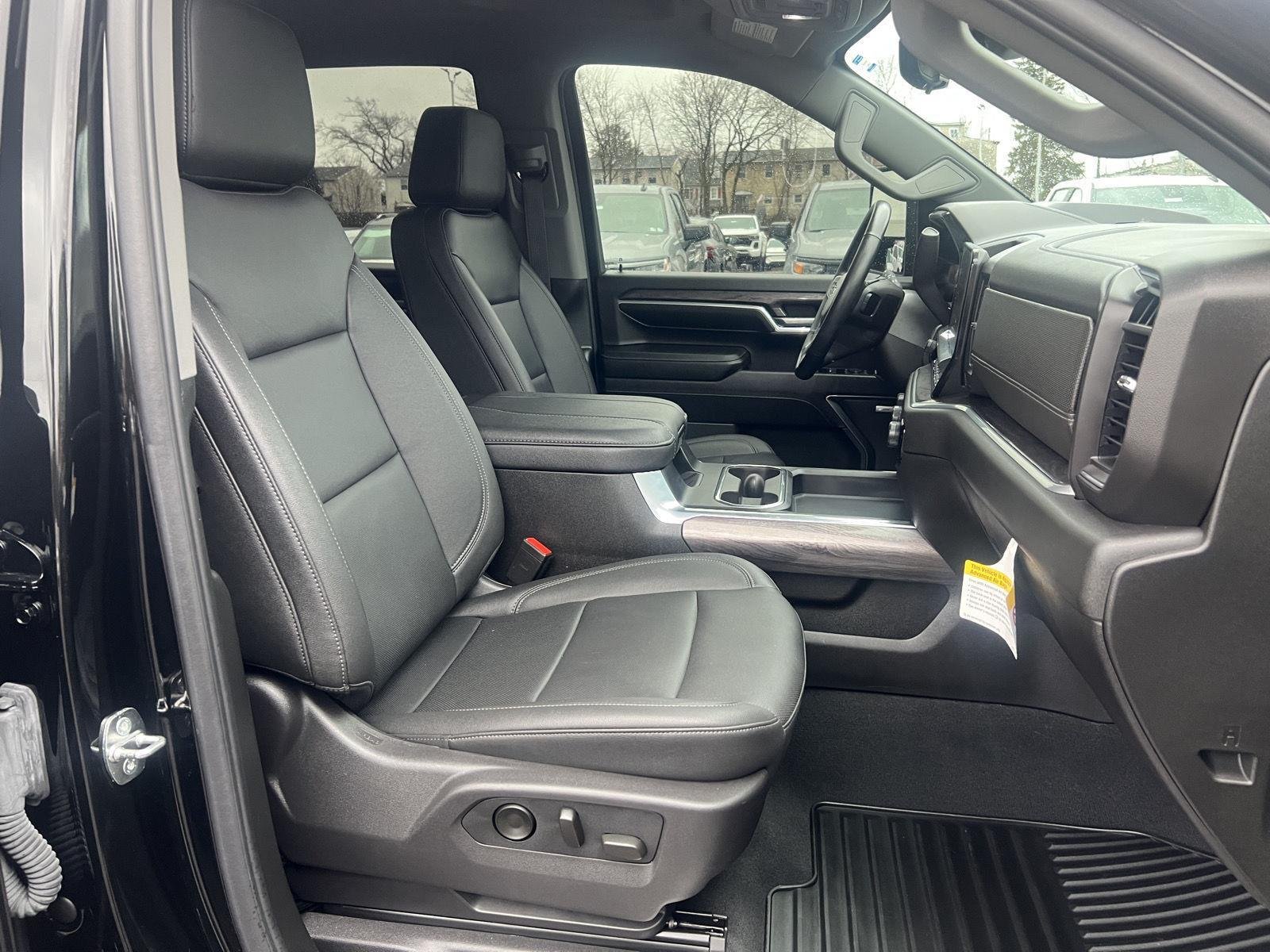 2024 Chevrolet Silverado 2500HD LTZ - Photo 50
