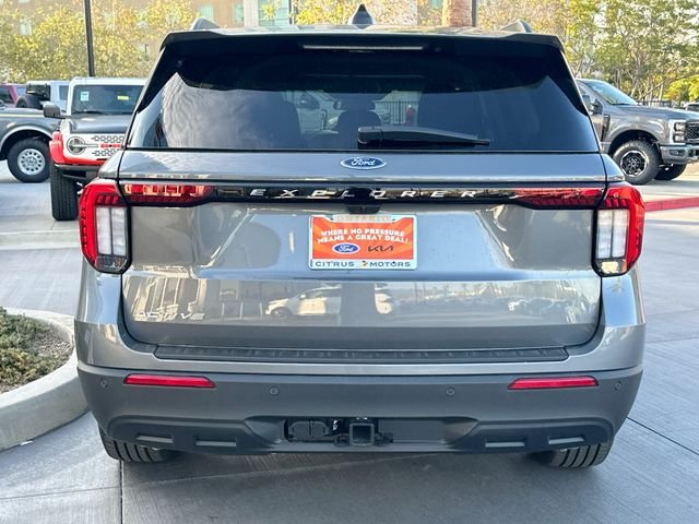 New 2026 Carbonized Gray Metallic Ford Active image 6
