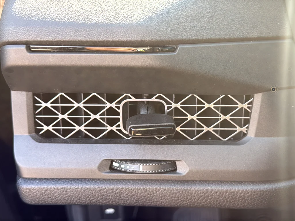 Used 2024  Honda LX image 20