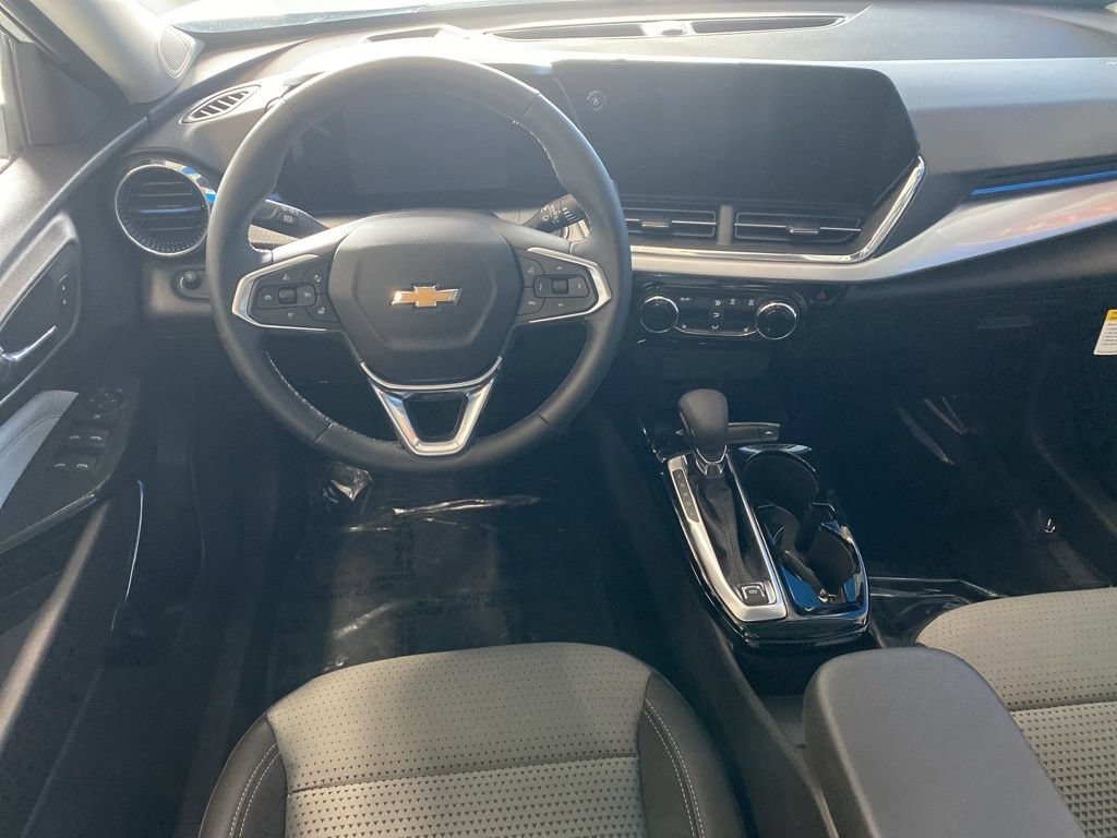 New 2026 Summit White Chevrolet LT image 5