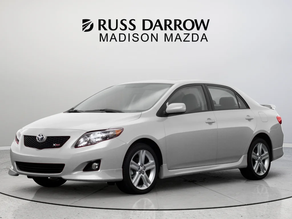 Used 2009 Silver Toyota Base image 1