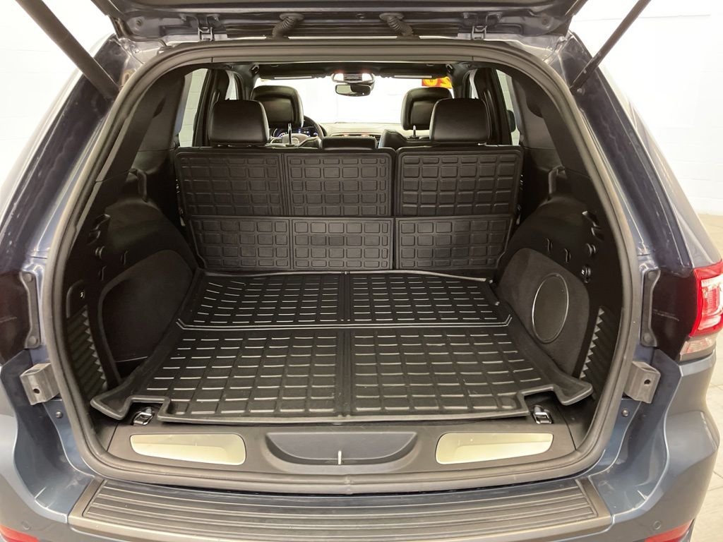 Used 2020 Blue Jeep High Altitude image 25