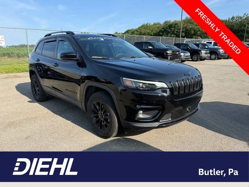 Used 2023 Black Jeep Altitude image 1