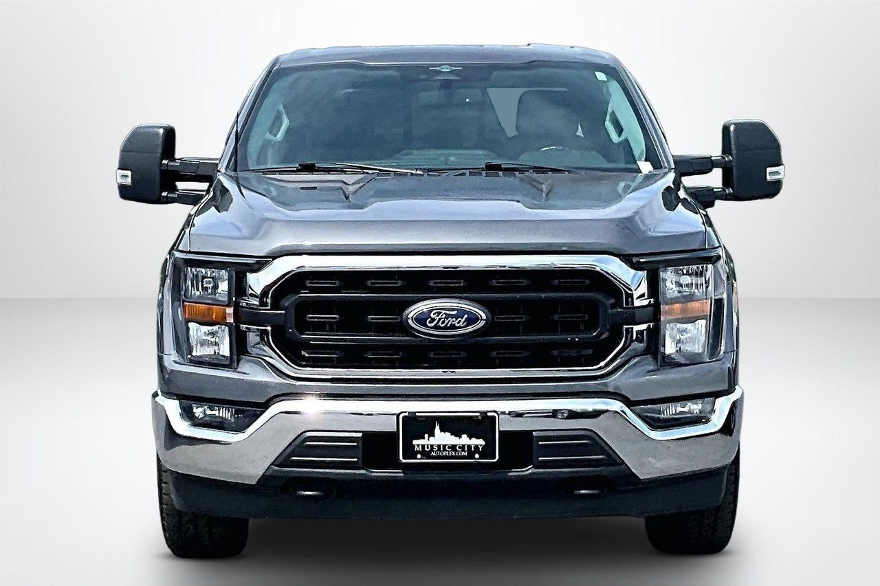 Used 2023 CARBONIZED GRAY METALLIC Ford XLT image 2